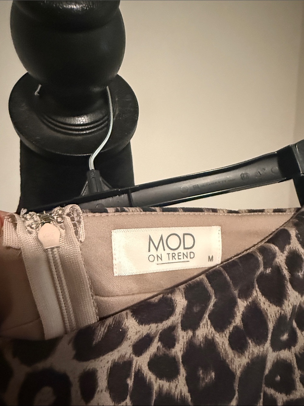 Mod on Trend Leopard Print Mini Skirt - Picture 2 of 2